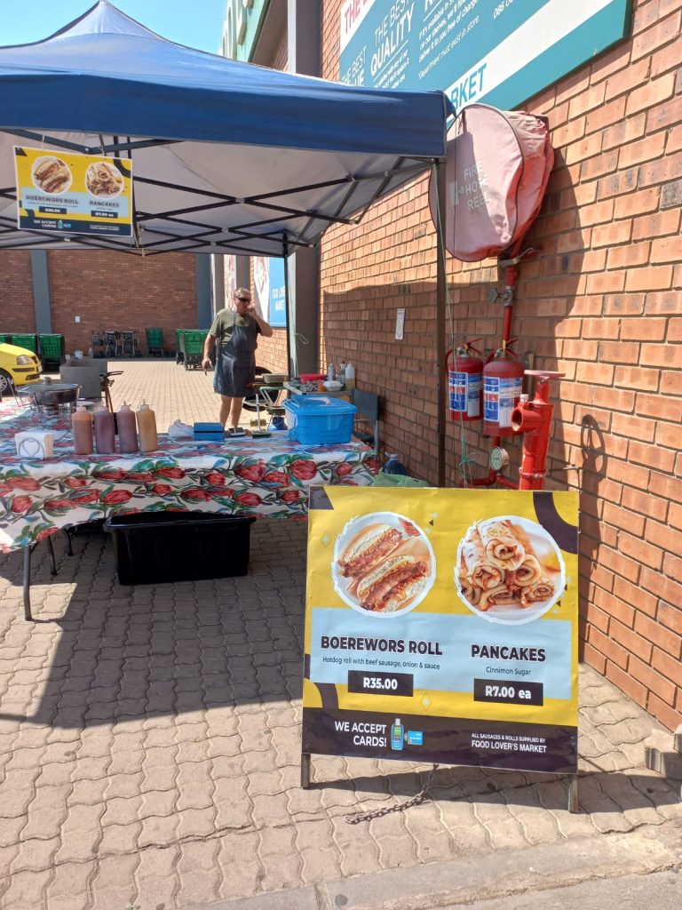 Food market promotional signage